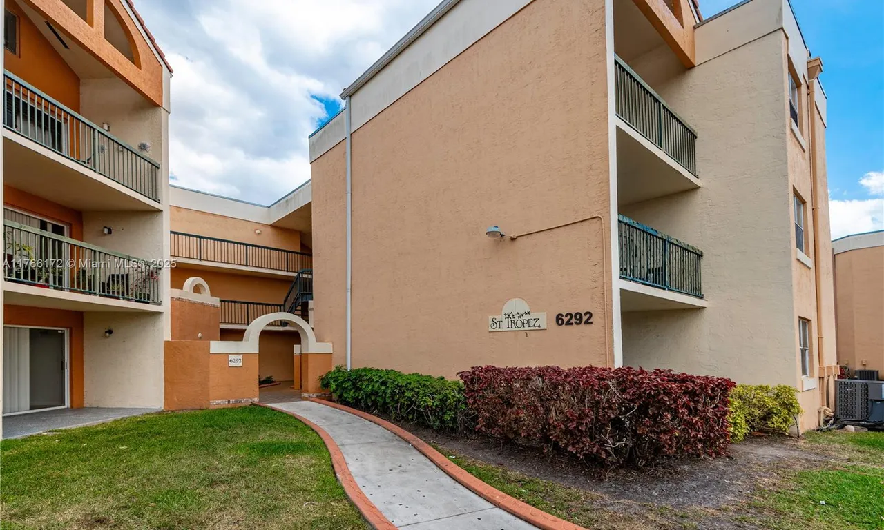 6292 NW 186th St # 305, Hialeah FL 33015
