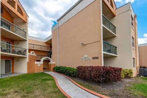 6292 NW 186th St # 305, Hialeah FL 33015