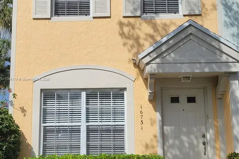 16731 Hemingway Dr, Weston FL 33326
