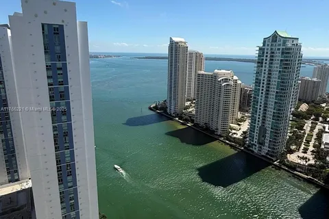 300 S Biscayne Blvd # 3716, Miami FL 33131