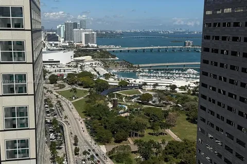 300 S Biscayne Blvd # 3716, Miami FL 33131