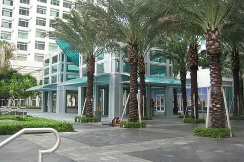 951 Brickell Ave # 3009, Miami FL 33131