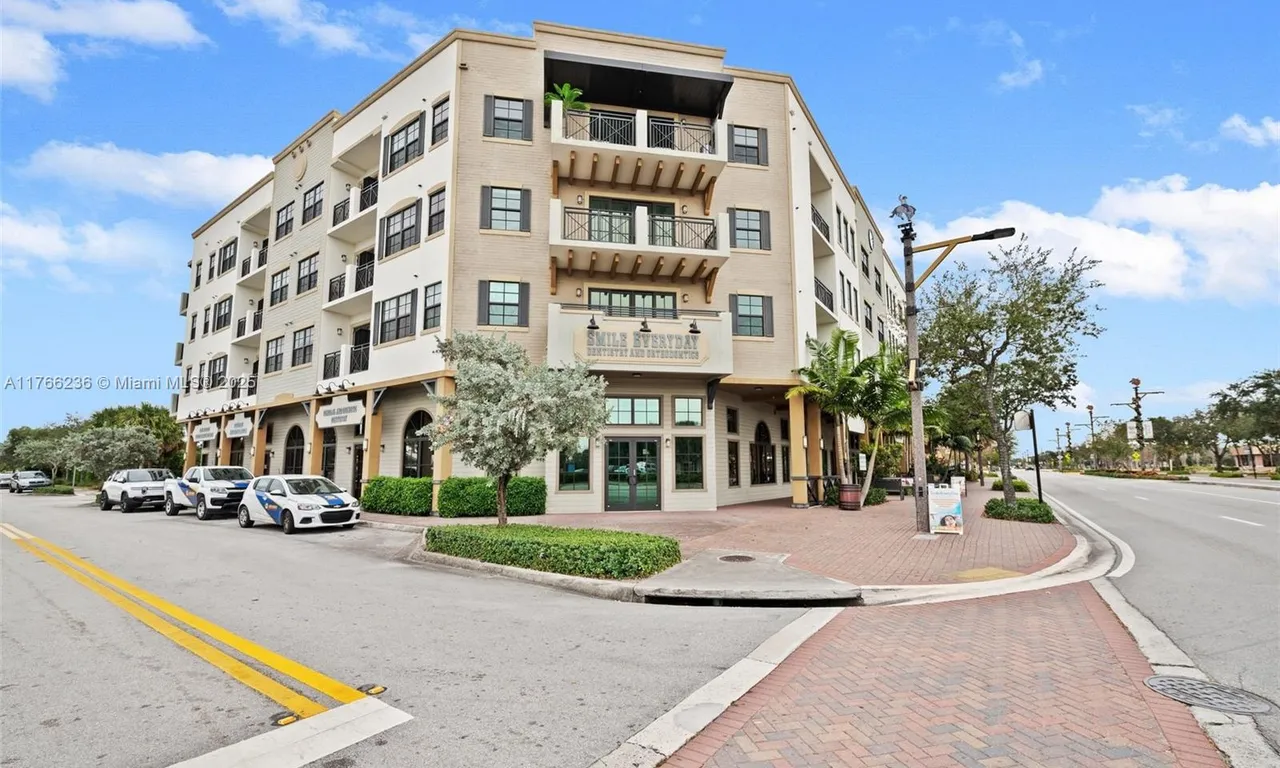 4100 SW 64th Ave # 214, Davie FL 33314