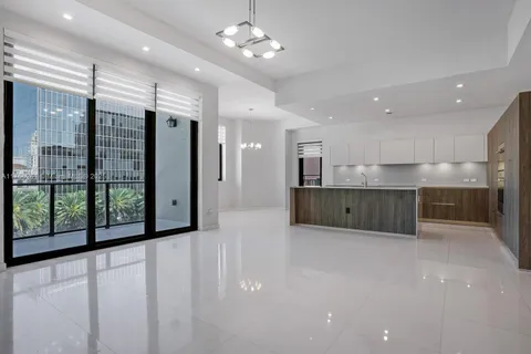 275 Giralda Ave # 6C, Coral Gables FL 33134