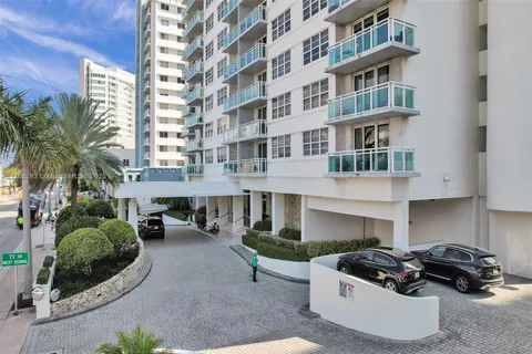 6917 Collins Ave # 915, Miami Beach FL 33141