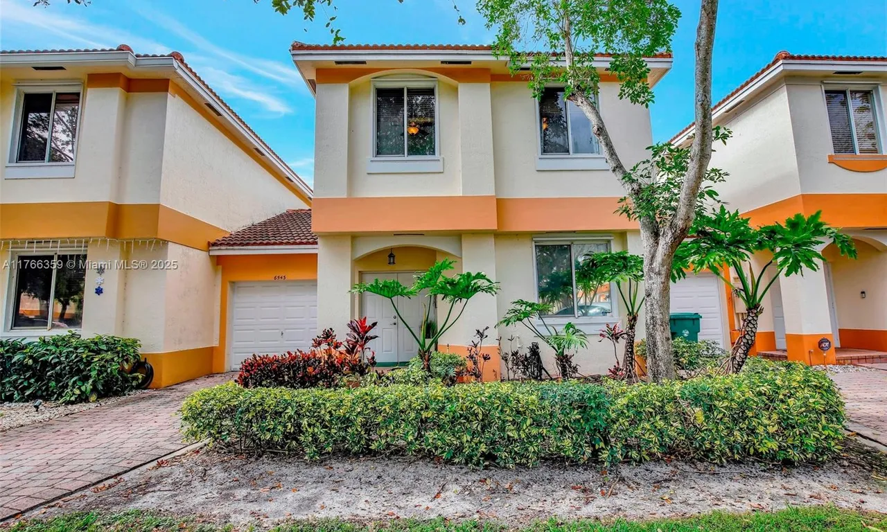 6543 Hidden Cove Dr # 2, Davie FL 33314