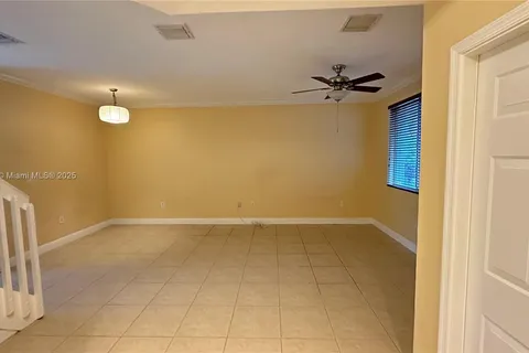 6543 Hidden Cove Dr # 2, Davie FL 33314