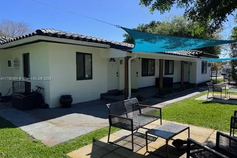 715 NE 6th St # 1, Hallandale Beach FL 33009