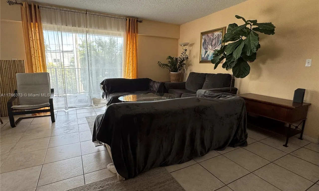 16508 NE 26th Ave # 201, North Miami Beach FL 33160