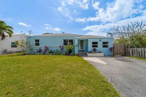 1504 Funston St, Hollywood FL 33020