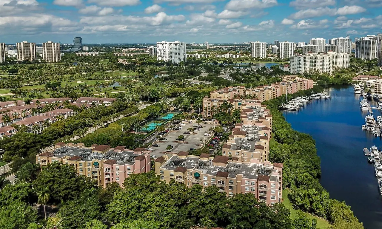 19555 E Country Club Dr # 8202, Aventura FL 33180
