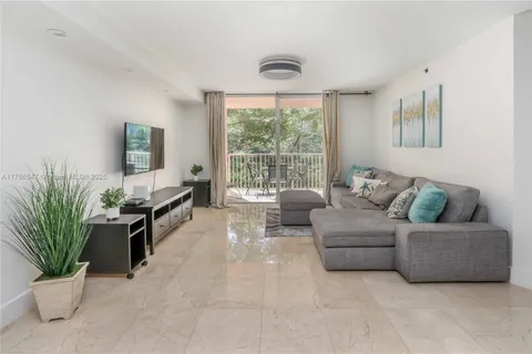19555 E Country Club Dr # 8202, Aventura FL 33180