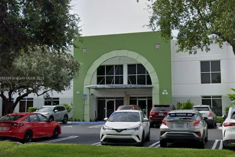 7830 NW 46th St, Doral FL 33166