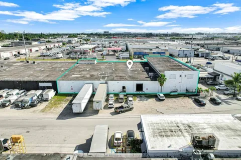3601 NW 54th St, Hialeah FL 33142
