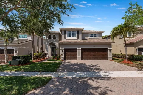 4075 Cascade Ter, Weston FL 33332