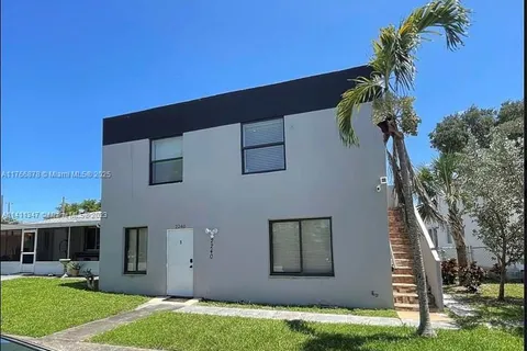 2240 Simms St # 1, Hollywood FL 33020