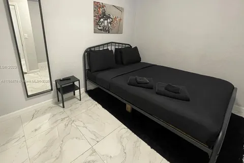 2240 Simms St # 1, Hollywood FL 33020