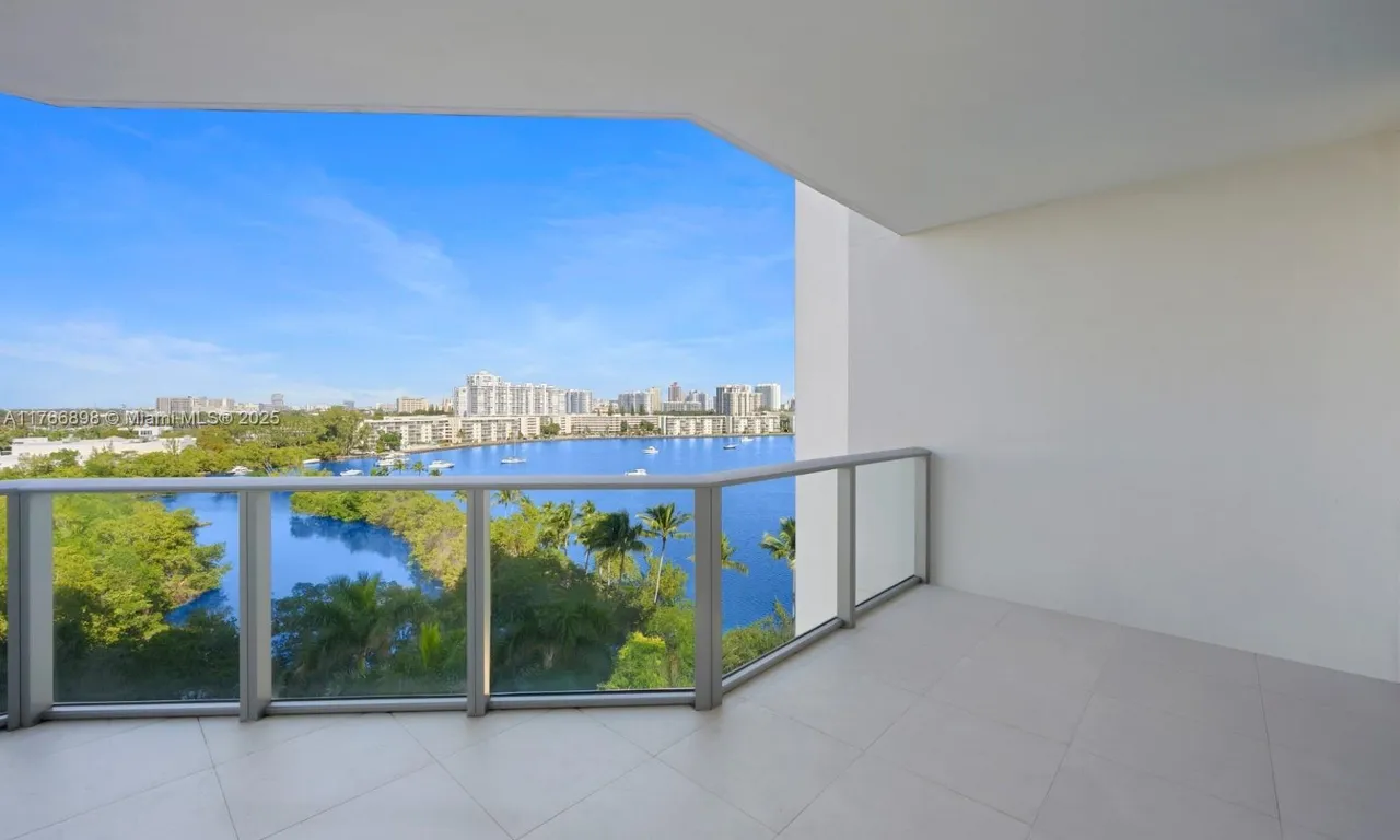 17301 Biscayne Blvd # 808, North Miami Beach FL 33160
