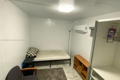 7110 Hope St # 4, Hollywood FL 33024