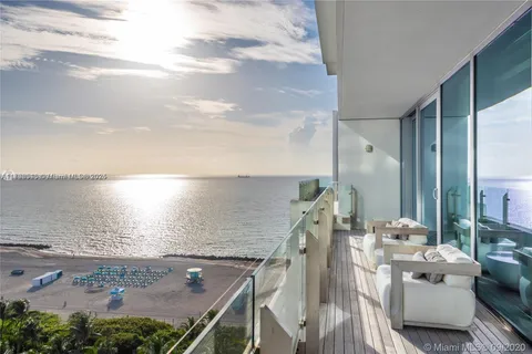 2901 Collins Ave # 1408, Miami Beach FL 33140