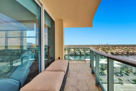 2501 S Ocean Dr, Hollywood FL 33019