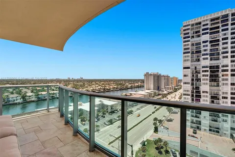 2501 S Ocean Dr, Hollywood FL 33019