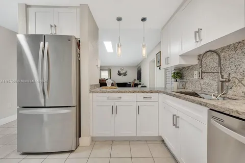 1810 W 56th St # 3108, Hialeah FL 33012