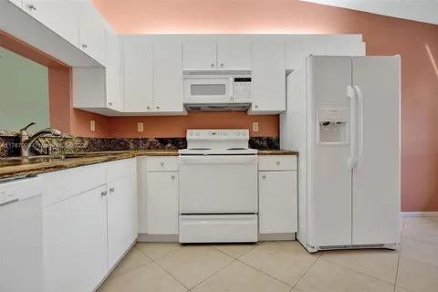 420 NW 67th St # K205, Boca Raton FL 33487