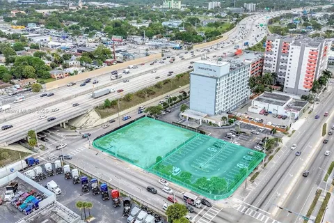 7927 NW 7th Ave, Miami FL 33150
