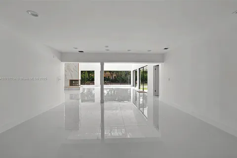 4031 Coral Hills Dr, Coral Springs FL 33065