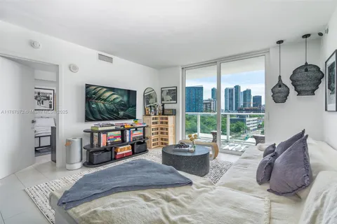 4250 Biscayne Blvd # 916, Miami FL 33137