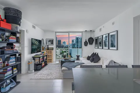 4250 Biscayne Blvd # 916, Miami FL 33137