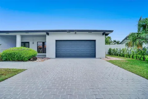 16610 Royal Poinciana, Weston FL 33326