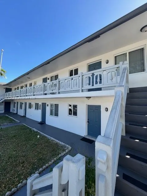 495 NW 43rd Ct # 1, Oakland Park FL 33309