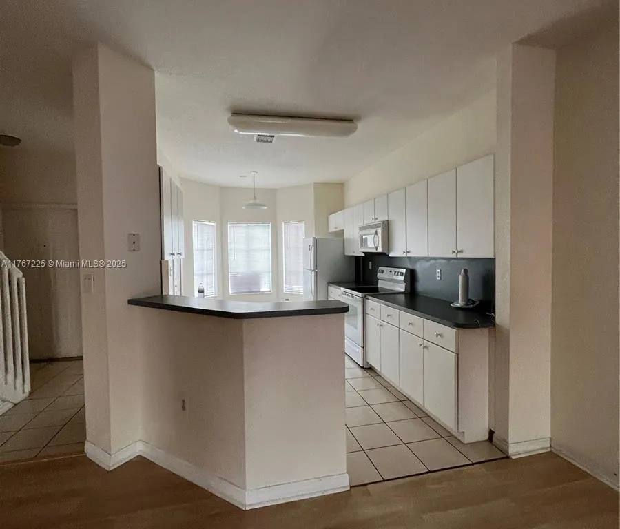 8245 NW 108th Ave # 15, Doral FL 33178