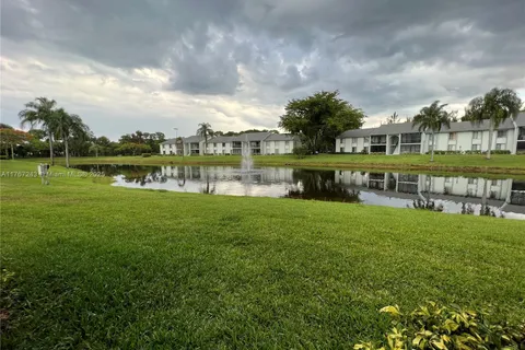 3606 Alder Dr # F2, West Palm Beach FL 33417