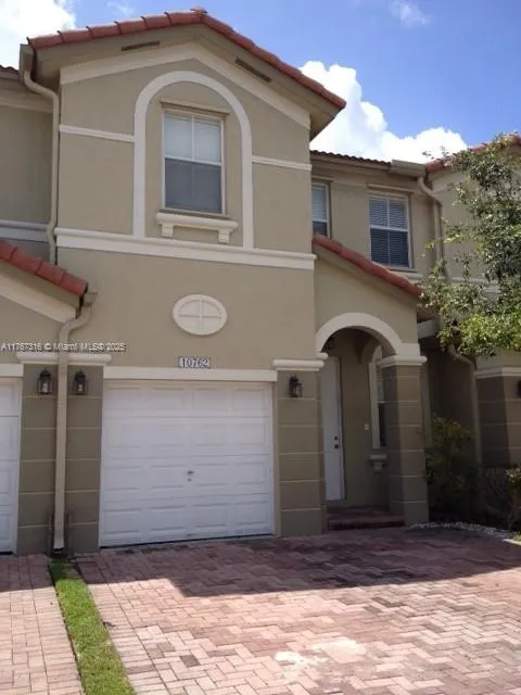 10762 NW 80 Ln, Doral FL 33178