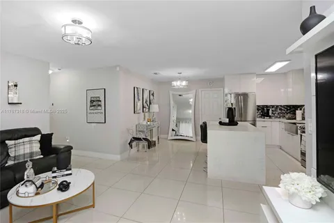 2980 NW 208th Ter, Miami Gardens FL 33056