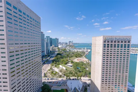 325 S Biscayne Blvd # 3624, Miami FL 33131