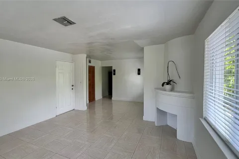 342 SW 29th Rd # 2, Miami FL 33129