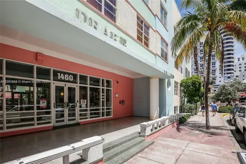 1460 Ocean Dr # 204, Miami Beach FL 33139