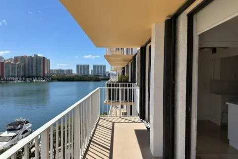 290 174th St # 816, Sunny Isles Beach FL 33160