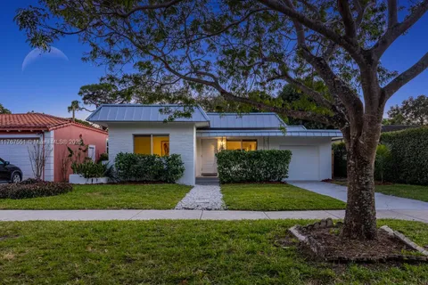368 NE 89th St, El Portal FL 33138