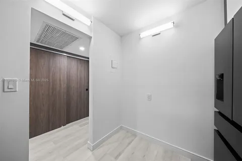 2001 Atlantic Shores Blvd # 116, Hallandale Beach FL 33009