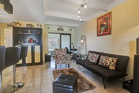3536 NE 168th St # 502, North Miami Beach FL 33160