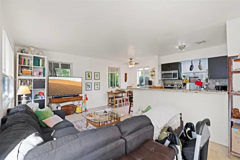 3122 Hibiscus St # 3122, Miami FL 33133