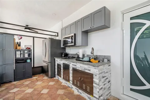 1205 SE 7th Ct # 1, Homestead FL 33033