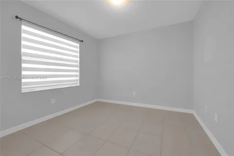 1865 SE 27th Rd, Homestead FL 33035