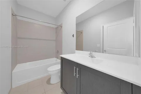 1865 SE 27th Rd, Homestead FL 33035