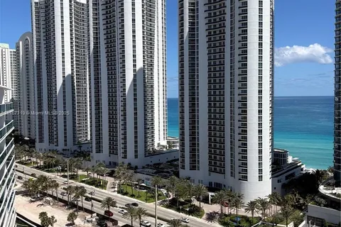 100 Bayview Dr, Sunny Isles Beach FL 33160